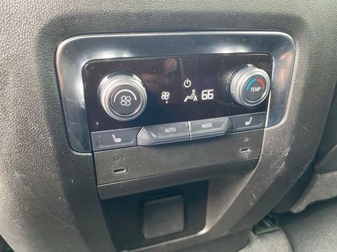 Used 2025 GMC Yukon Denali AWD/4WD image 26