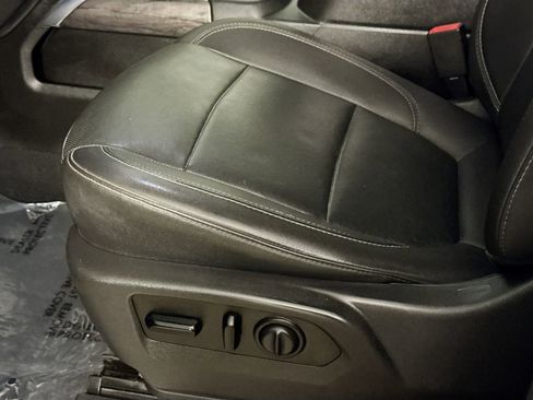 Used 2021 Chevrolet Silverado 1500 LTZ image 33