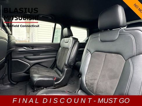 Used 2021 Jeep Grand Cherokee L Altitude image 18