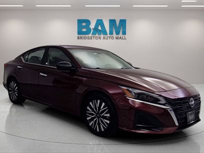 Used 2024 Nissan Altima 2.5 SV