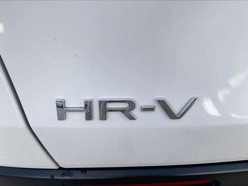 Used 2025 Honda HR-V Sport image 10