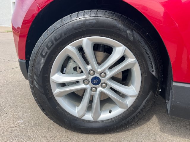 Used 2020 Ford Edge SEL w/ Convenience Package FWD image 12