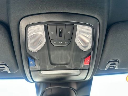 Used 2025 RAM 2500 Big Horn AWD/4WD image 30