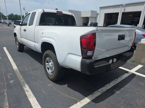 Used 2021 Toyota Tacoma SR RWD image 7