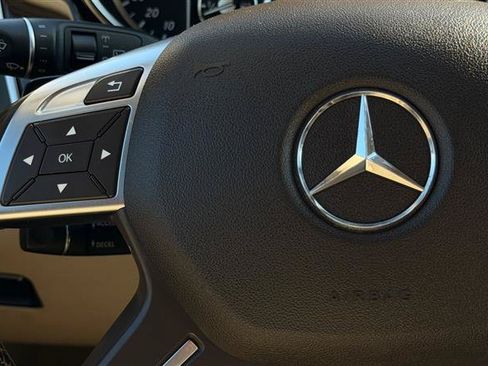 Used 2015 Mercedes-Benz GL 450 4MATIC image 30