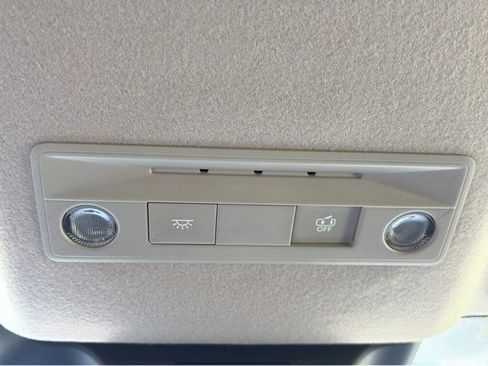 Certified 2025 Nissan Kicks SV FWD image 29