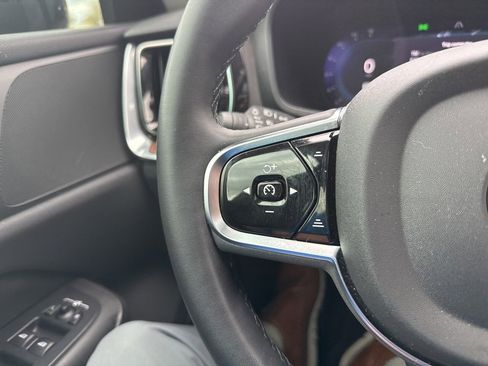 Used 2024 Volvo S60 B5 Plus image 20