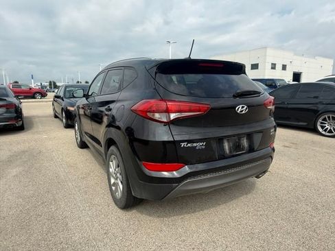 Used 2020 Hyundai Tucson Value w/ Winter Weather Package FWD image 4