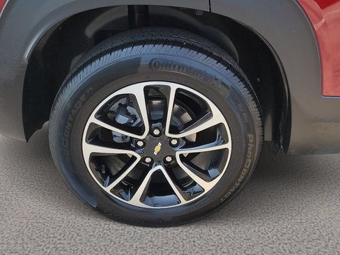 Used 2025 Chevrolet TrailBlazer LT FWD image 6