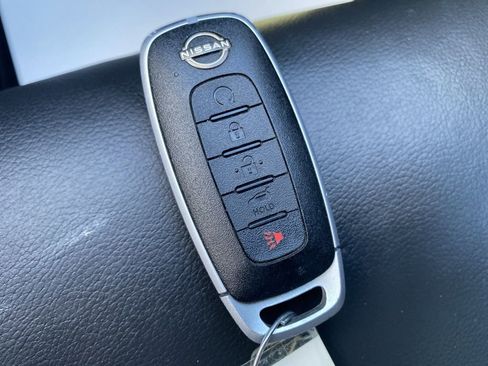 Used 2023 Nissan Rogue SL w/ SL Premium Package AWD/4WD image 33