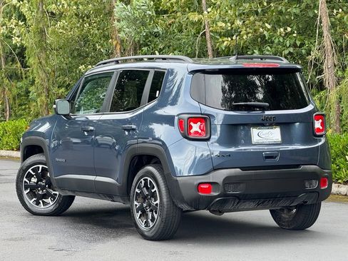Used 2023 Jeep Renegade Latitude AWD/4WD image 6