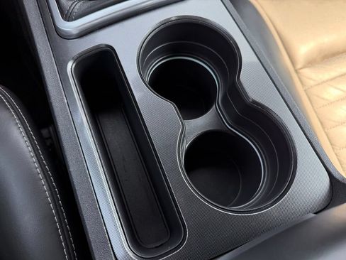 Used 2010 Dodge Challenger R/T RWD image 34