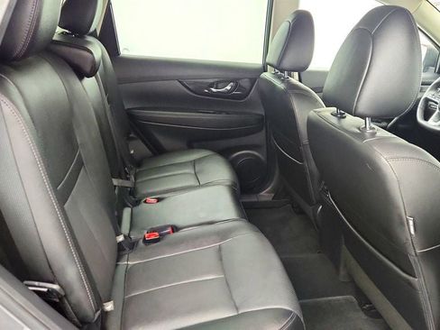 Used 2020 Nissan Rogue SL image 23