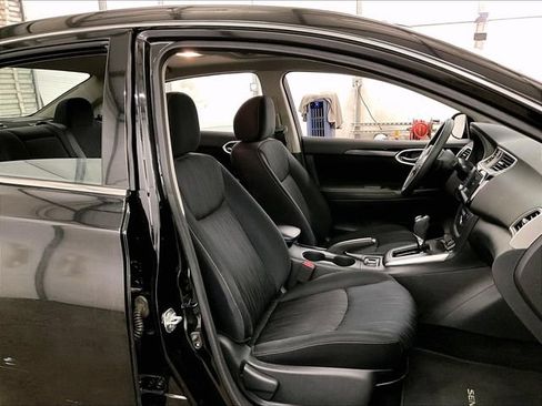 Used 2019 Nissan Sentra SV w/ Special Edition Package FWD image 7