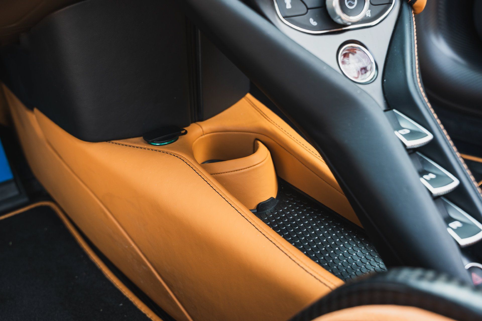 Used 2022 McLaren 765LT RWD image 56