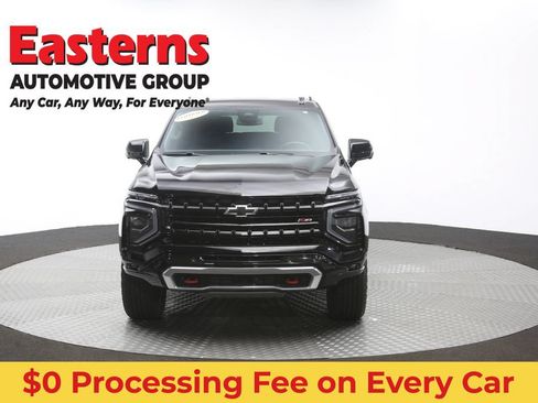 Used 2025 Chevrolet Suburban Z71 AWD/4WD image 55