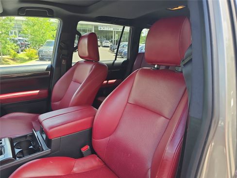 Used 2021 Lexus GX 460 Luxury w/ Accessory Package AWD/4WD image 20