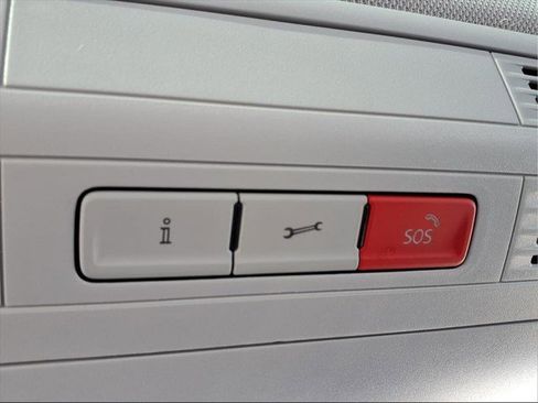 Used 2019 Volkswagen Golf Alltrack SE image 17