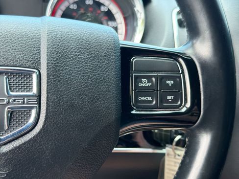 Used 2019 Dodge Grand Caravan SE FWD image 25
