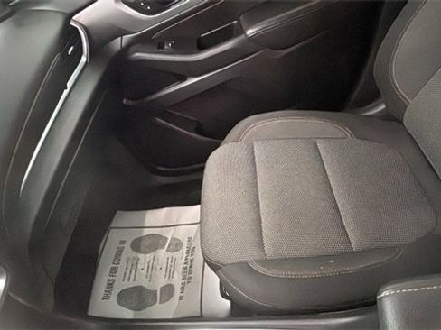 Used 2020 Chevrolet Traverse LS image 19