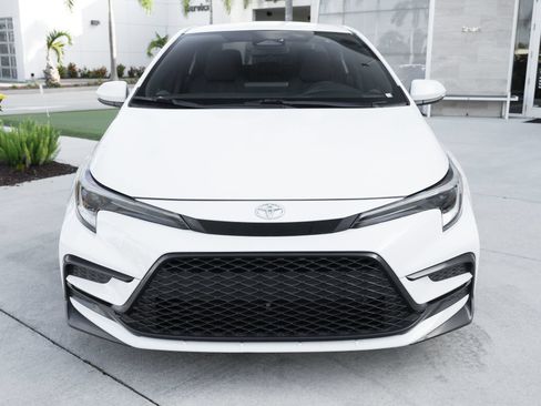 Used 2024 Toyota Corolla SE FWD image 5