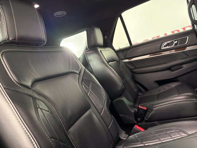 Used 2018 Ford Explorer Platinum AWD/4WD image 39