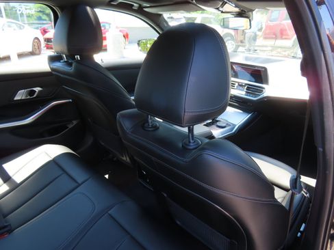 Used 2022 BMW 330i xDrive Sedan w/ Driving Assistance Package AWD/4WD image 37