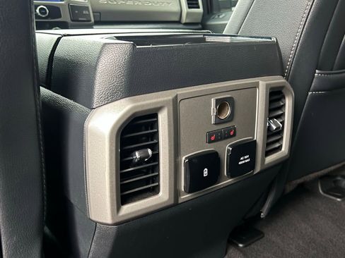 Used 2022 Ford F250 Lariat w/ Lariat Value Package image 18