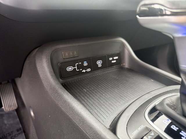 Used 2025 Hyundai Kona SEL FWD image 26