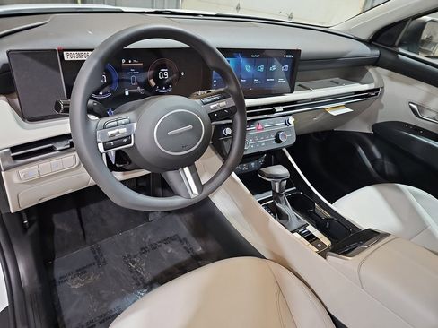 New 2026 Hyundai Tucson SE image 15
