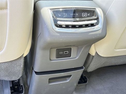 Certified 2024 Cadillac XT6 Premium Luxury w/ LPO, Floor Liner Package AWD/4WD image 26