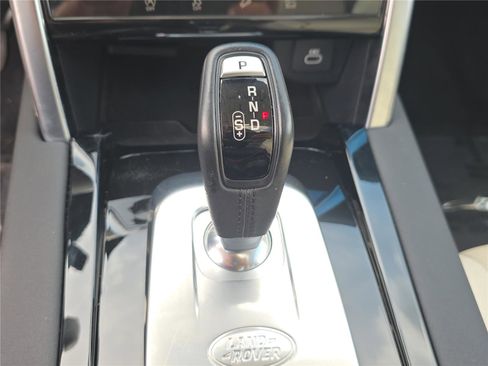 Used 2023 Land Rover Discovery Sport SE AWD/4WD image 18