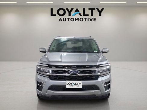 Used 2024 Ford Expedition Limited image 8
