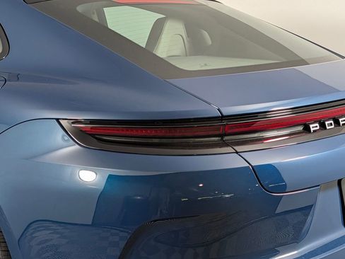 New 2026 Porsche Panamera 4 E-Hybrid AWD/4WD image 16
