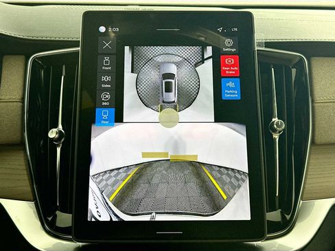 New 2026 Volvo XC90 T8 Plus image 15