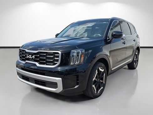 Used 2024 Kia Telluride S FWD image 7