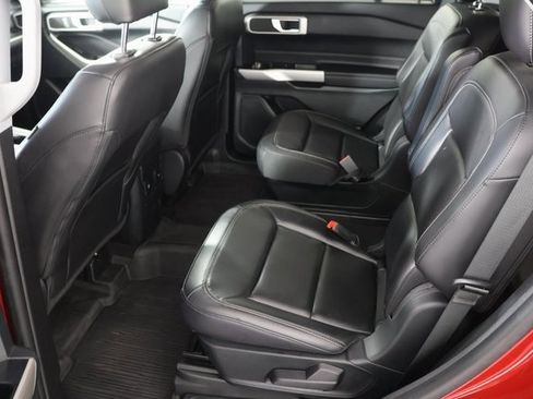 Used 2023 Ford Explorer XLT w/ Equipment Group 202A image 19