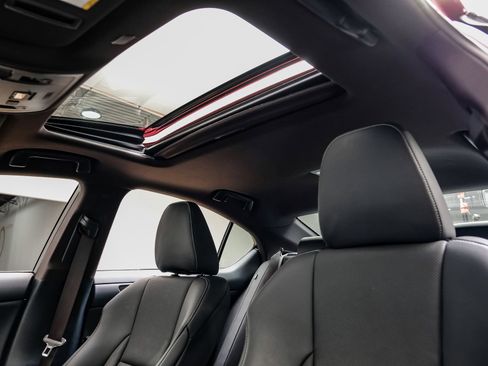 Used 2023 Lexus IS 350 F Sport image 5