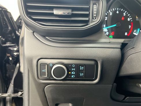 Used 2023 Ford Explorer 4WD image 17