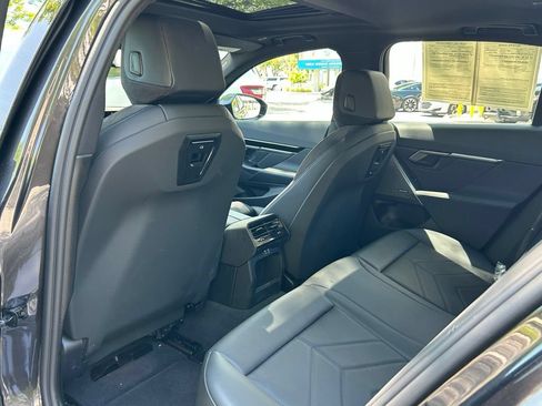 Used 2025 BMW 530i RWD image 53