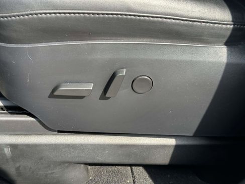 Used 2020 Tesla Model X Long Range AWD/4WD image 16