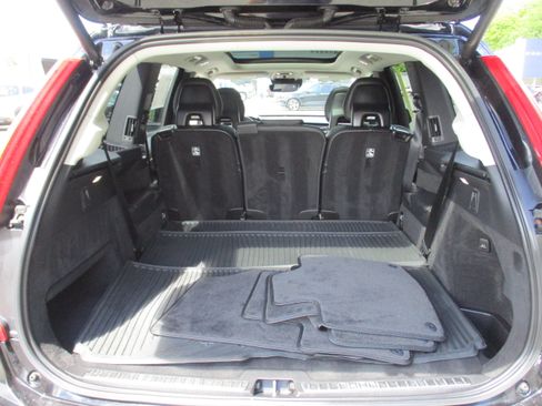 Used 2021 Volvo XC90 T8 Inscription w/ Advanced Package AWD/4WD image 14