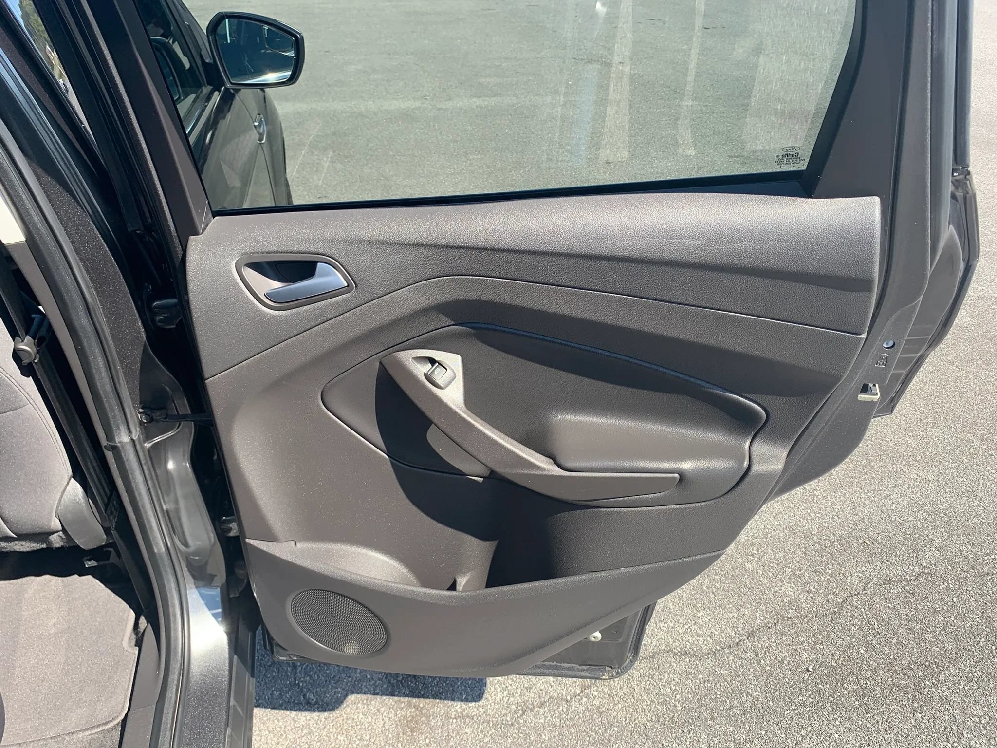 Used 2017 Ford Escape SE AWD/4WD image 28