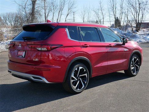 Used 2025 Mitsubishi Outlander SEL image 7