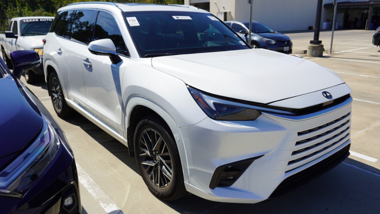 Certified 2025 Lexus TX 350 AWD w/ Technology Package image 3