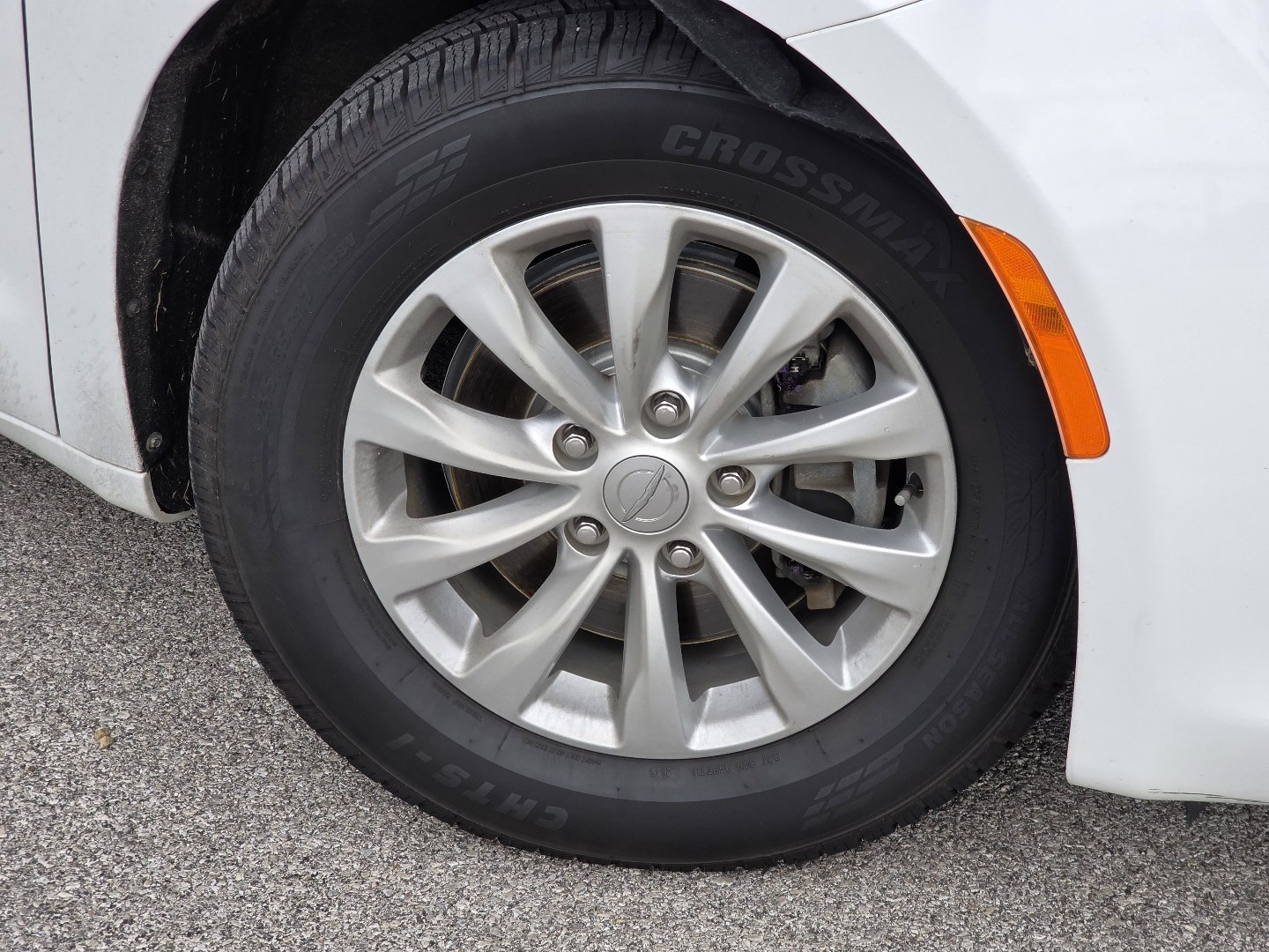 Used 2018 Chrysler Pacifica Touring-L FWD image 8
