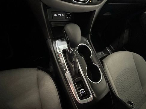 Used 2024 Chevrolet Equinox LS image 31