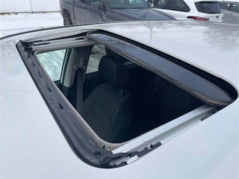 Used 2024 Honda CR-V EX image 17