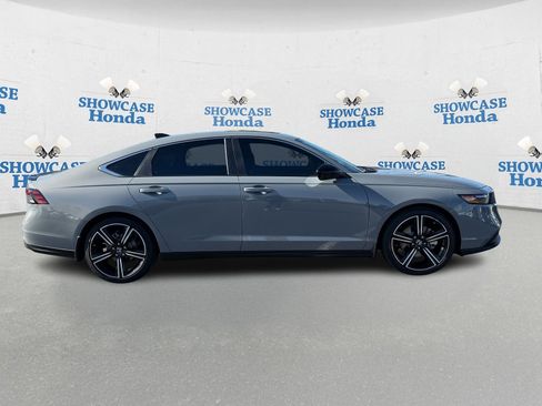 Used 2024 Honda Accord Sport image 9