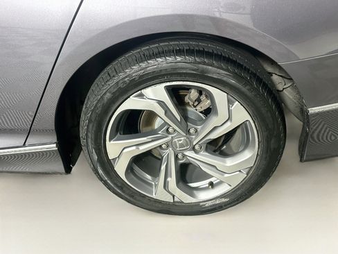 Used 2018 Honda Accord EX-L image 11
